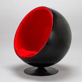 Eero Aarnio, "Pallotuoli", Adelta, 1980-luvun loppu.