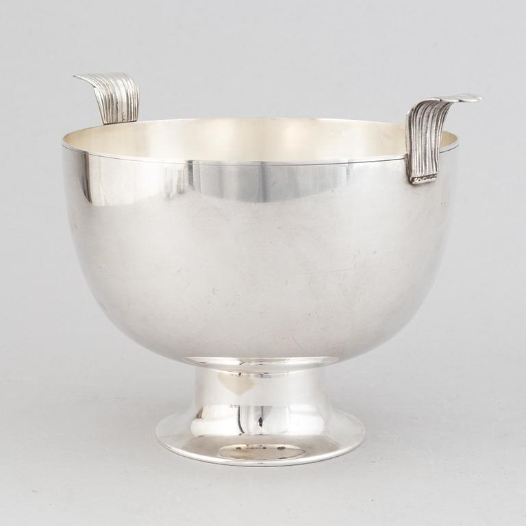 Karl Wojtech, a silver plated bowl, circa 1925.