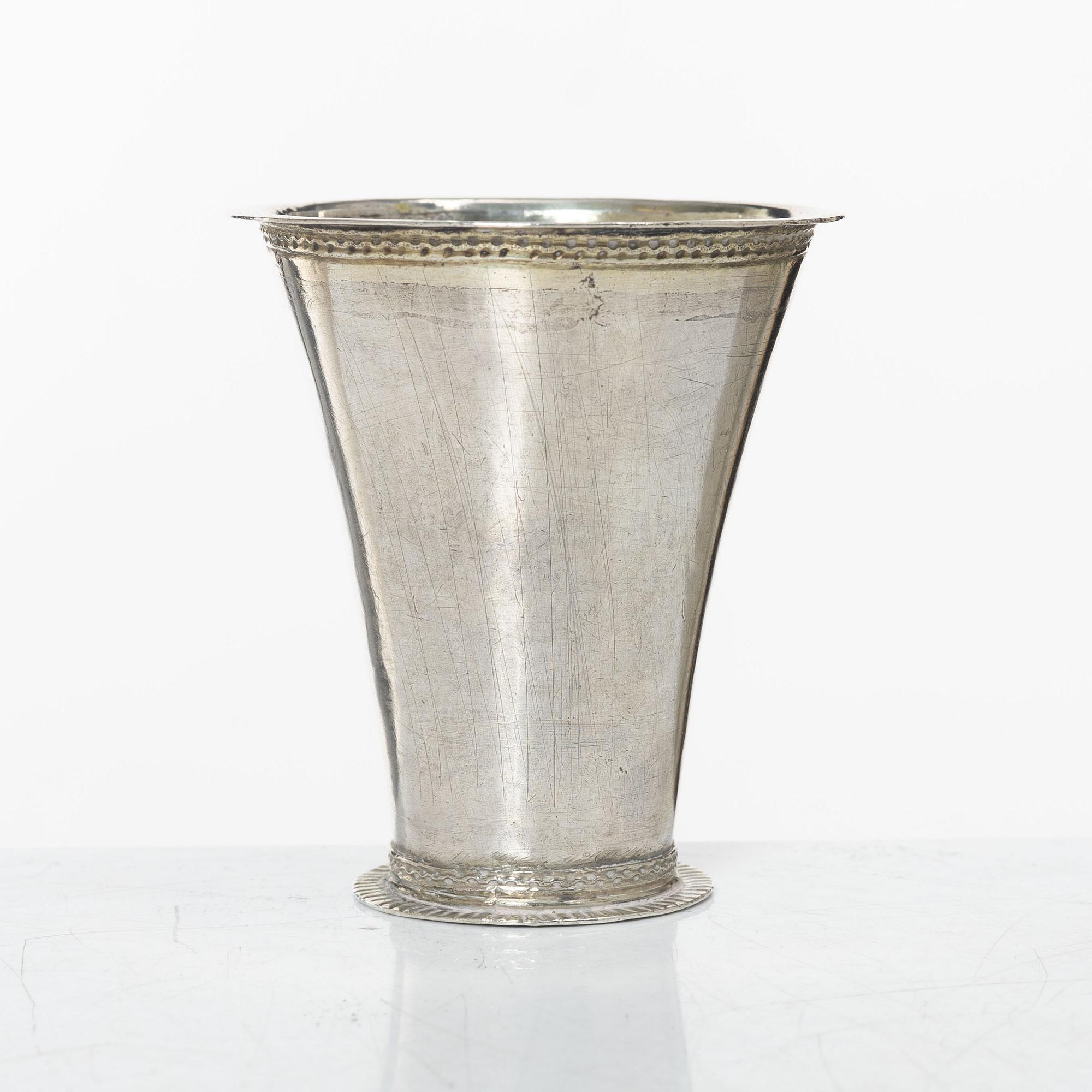 Jöns Lund, bägare, silver, Skara omkring år 1760.