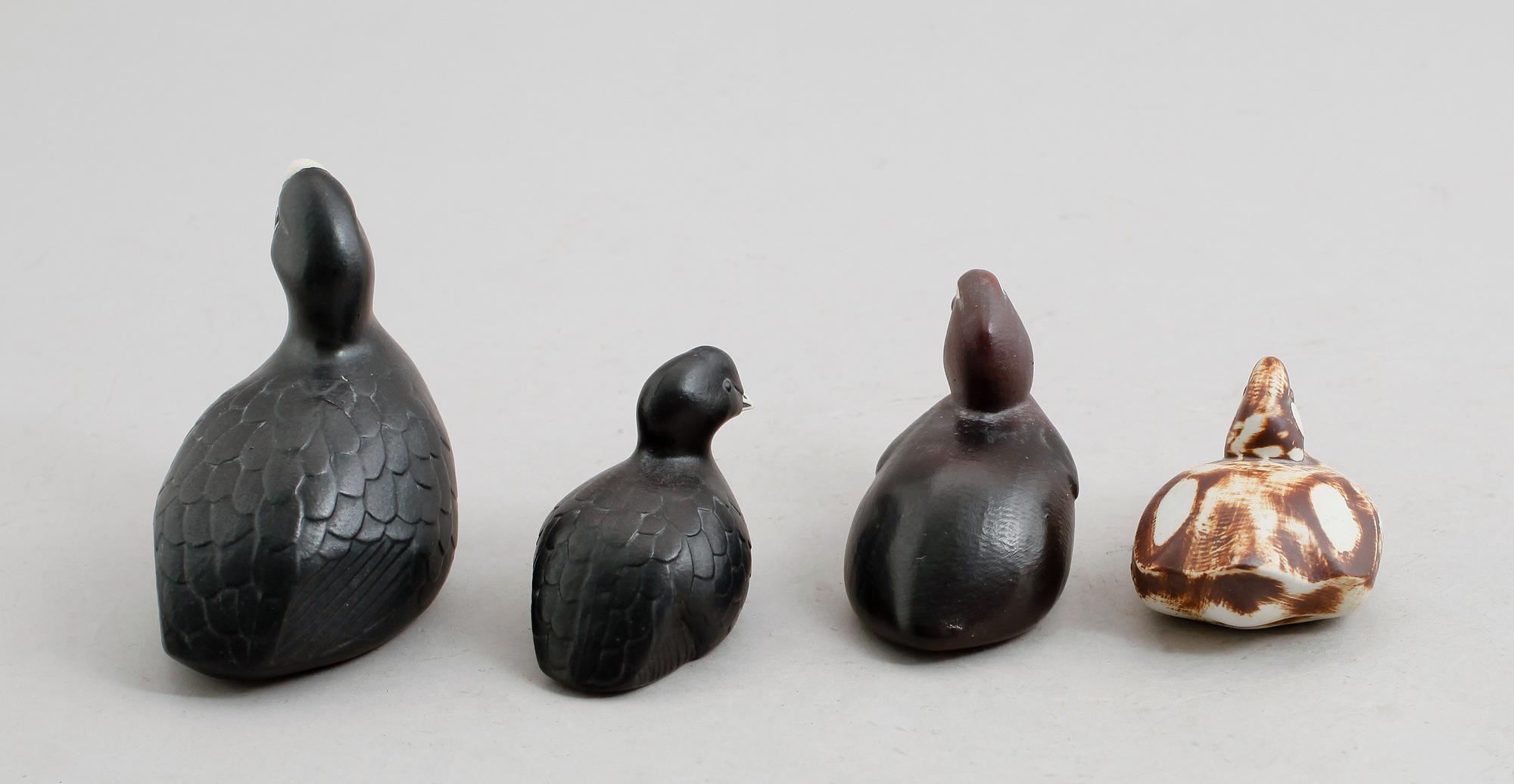 FIGURER, 4 st, stengods, Paul Hoff, Gustavsberg, 1900-talets andra hälft.