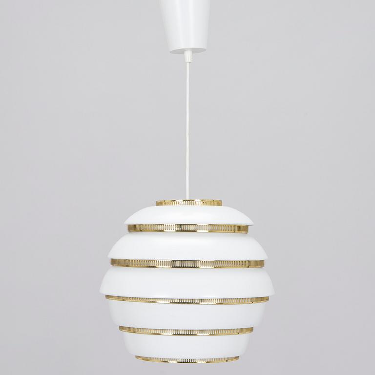 Alvar Aalto, ceiling lamp, "Beehive" A331, Valaisinpaja / Artek, late 20th century.