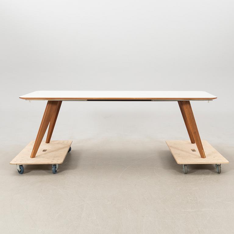 Michael H. Nielsen, bord, "New Mood" för Bolia 2000-tal.