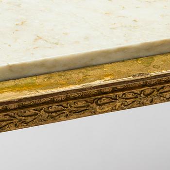 Jonas Frisk, Konsolipöytä, signeerattu J Frisk (toiminut 1805 - 1824), Tukholman hallileima, epäselvä vuosi. Myöhäiskustavilainen.