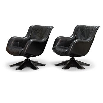 Yrjö Kukkapuro, a pair of 1960's '418' armchairs for Haimi.