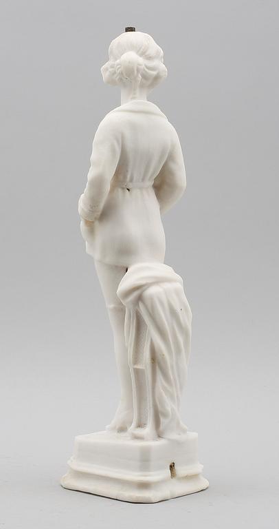 SKULPTUR/BORDSLAMPFOT, sandsten, 1900-talets första hälft.