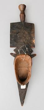 MASK, skuret och målat trä, Burkina Faso, Afrika.