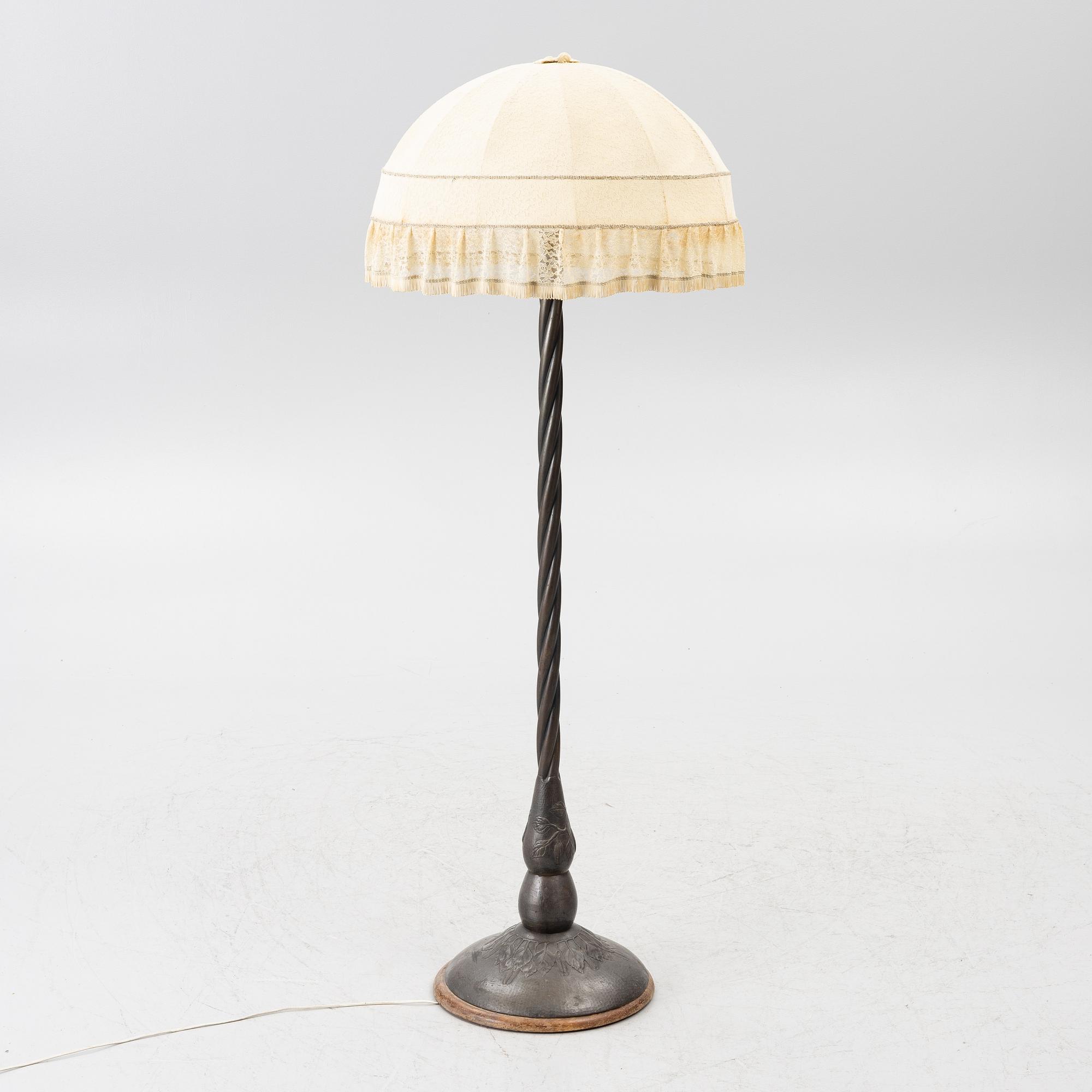 Floor lamp, Art Nouveau. Early 20th century.