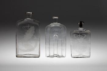 KARAFFER, 3 st, glas, 1800-tal.