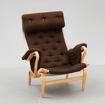 FÅTÖLJ, "Pernilla", Bruno Mathsson, DUX, 1900-talets andra hälft.