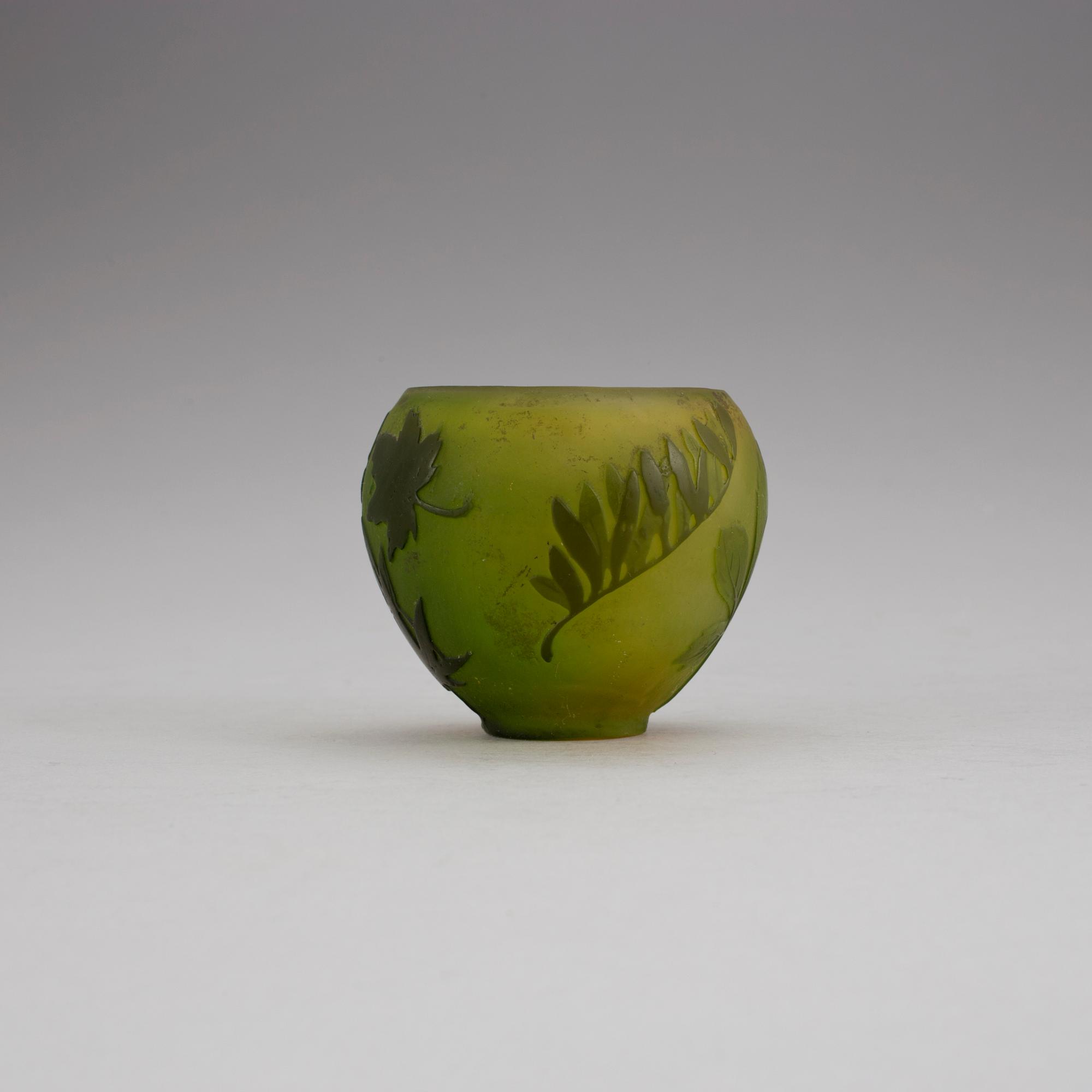 VAS, glas. Emile Gallé, Nancy, Frankrike, 1900-talets början.