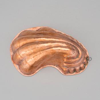 A copper aspic molds 18/19th century.