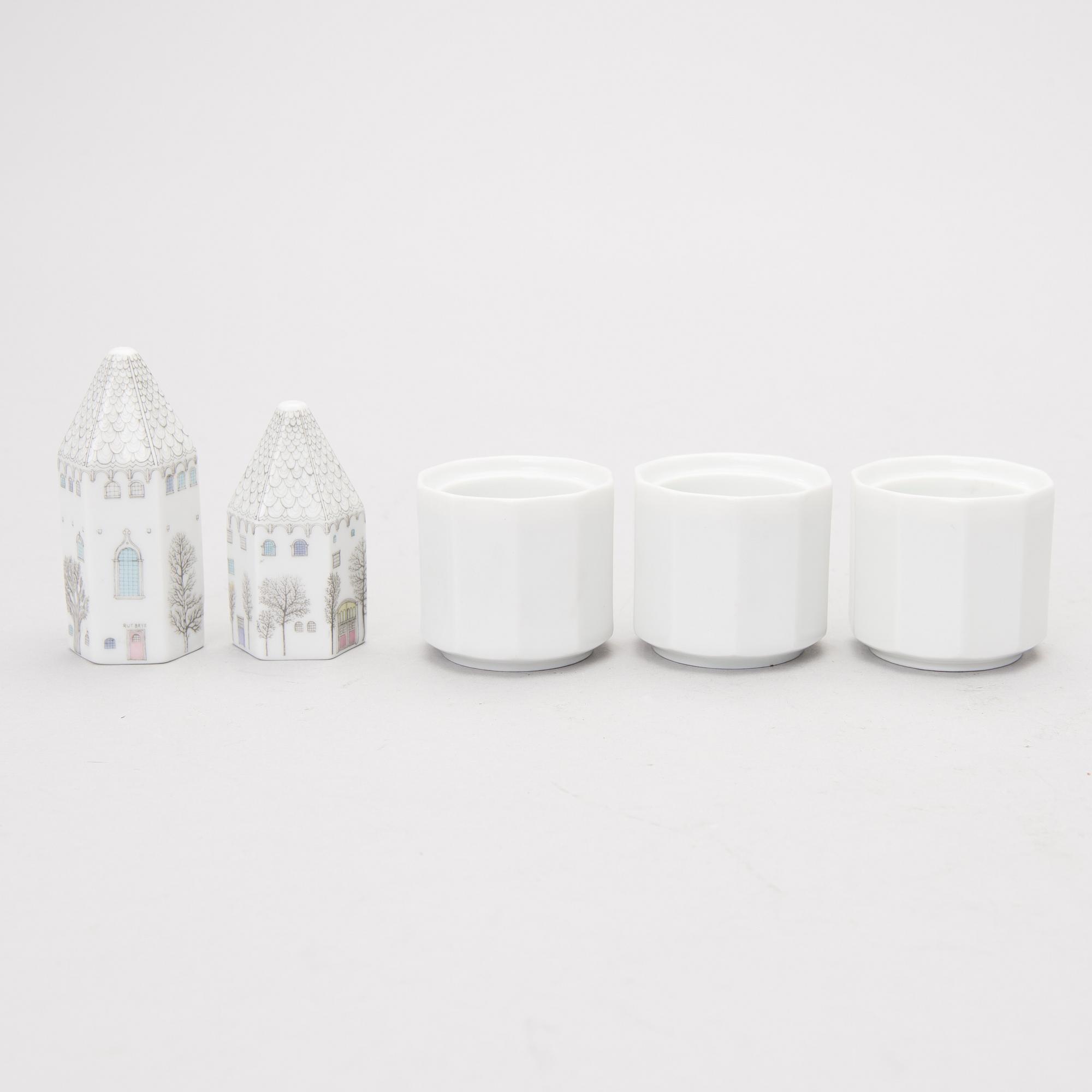 A 53 piece "Winterreise" & "Polygon"  dinner/coffee set by Rut Bryk and Tapio Wirkkala for Rosenthal. Late 20th century.