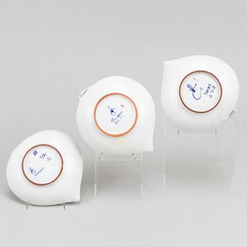 Stig Lindberg, three earthenware dishes, Gustavsberg studio.