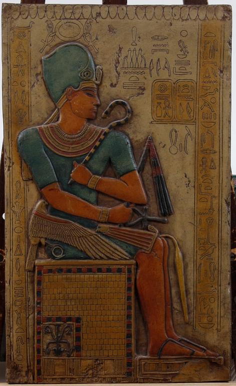 VÄGGRELIEFER, 2 st, stenliknande material.