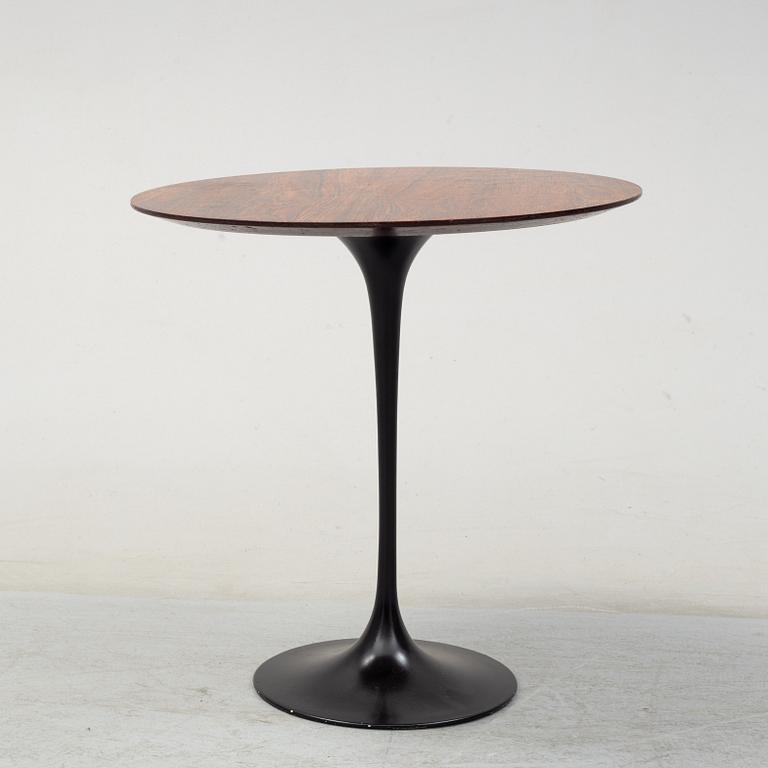 EERO SAARINEN, a 'Tulip' table, Knoll International, 20th century.