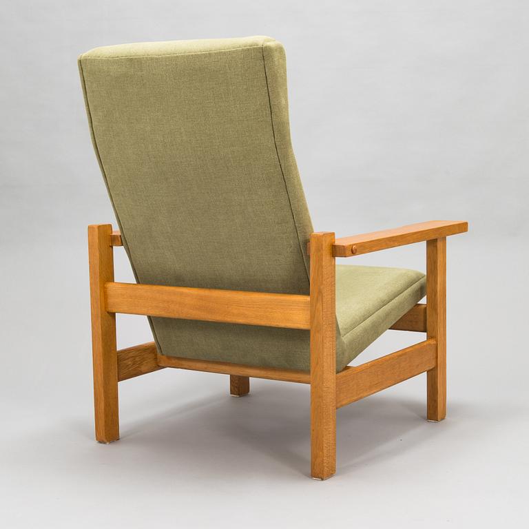 Hans J Wegner, a mid- 20th century 'GE-163A', armchair for  Getama, Gedsted, Denmark.