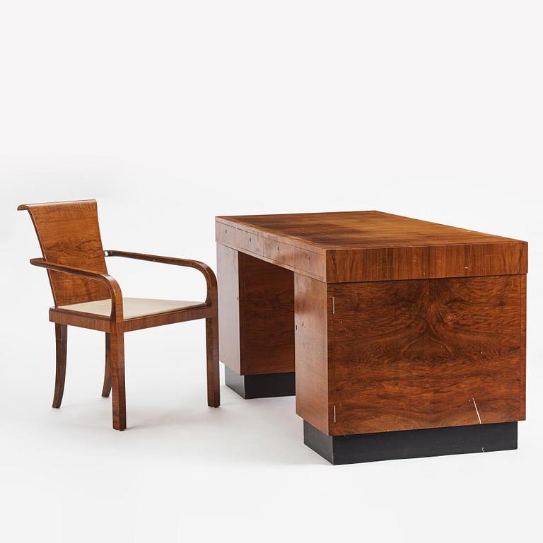 Kurt von Schmalensee, a desk and armchair, executed by AB David Blomberg for the Stockholm exhibition in 1930.