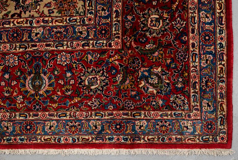 Matta, semiantik Keshan, ca 422 x 321 cm.