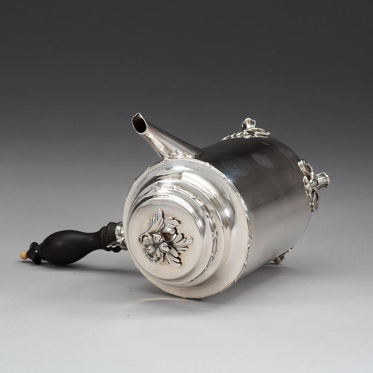 A Swedish 18th century silver coffee-pot, makers mark of Carl Klinwall, Västerås 1781.