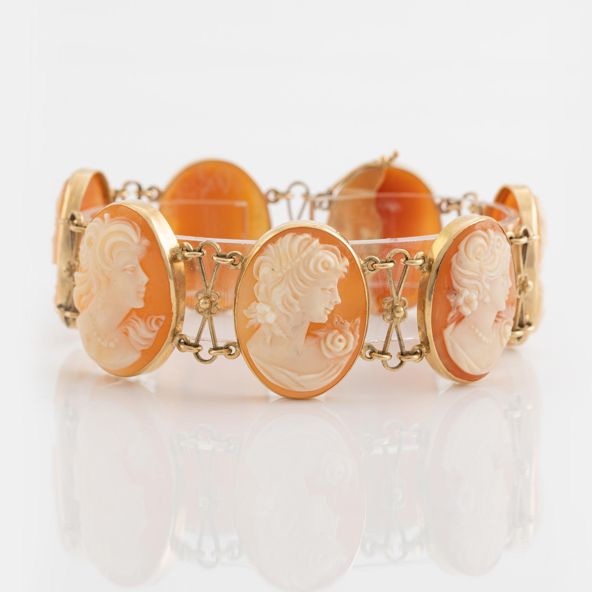 Shell cameo necklace, bracelet and ring.