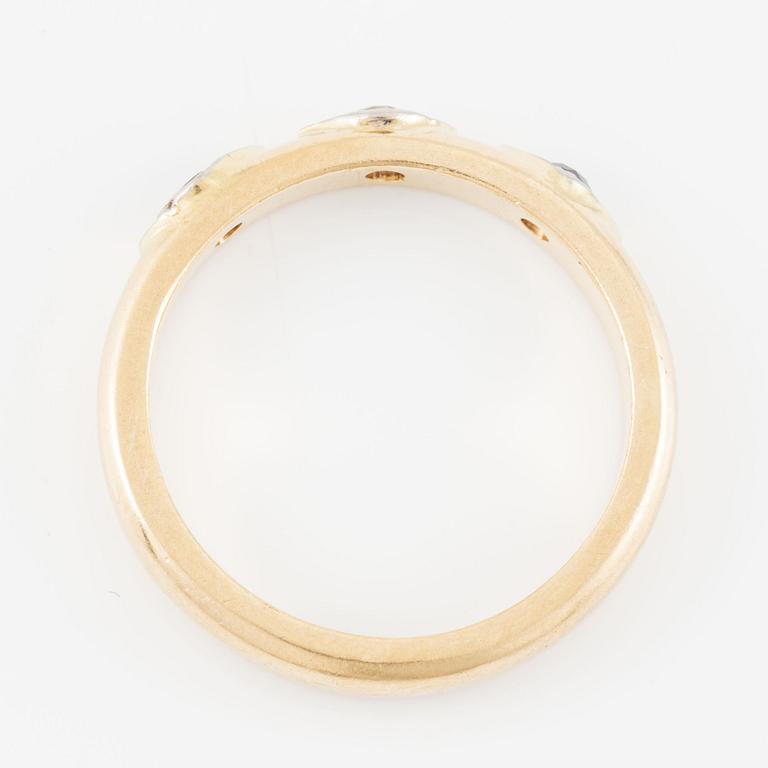 Ring 18K gold.