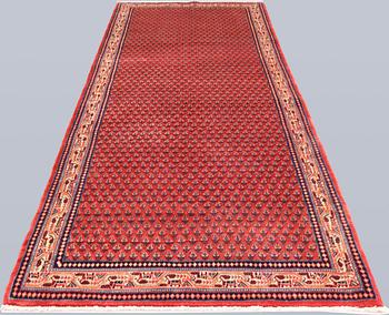 Gallerimatta, Sarouk, ca 315 x 113 cm.