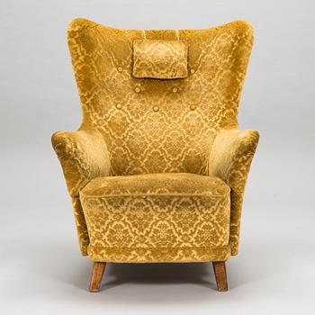 A 1950's armchair.
