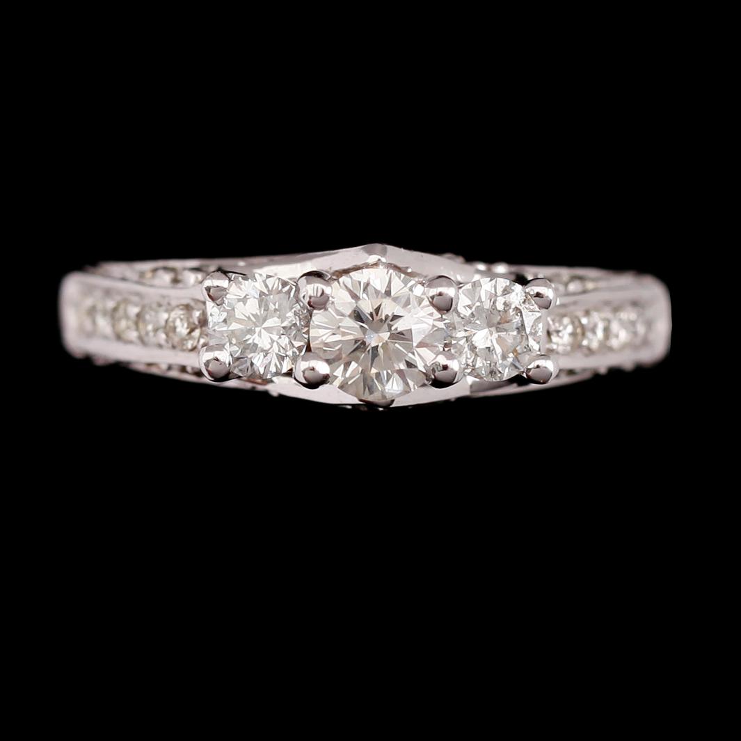 RING, 14 k vitguld, briljantslipade diamanter tot 0.96 ct.