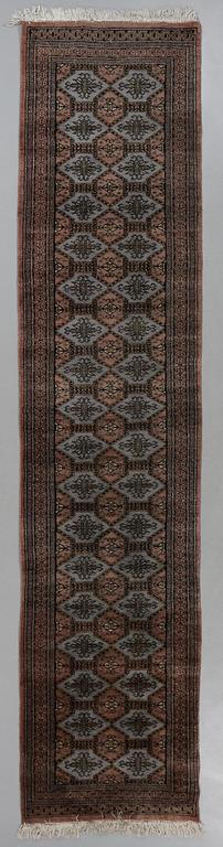 MATTA, orientalisk, old, ca 355x80 cm.
