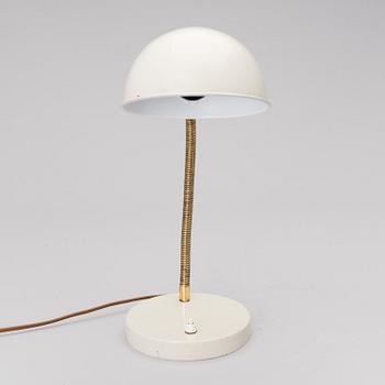 A mid-20th century AK 15 table lamp for Itsu Finland.