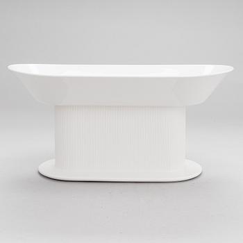 Heikki Orvola, a serving dish 'Fontana', Arabia Pro Art Collection Finland.