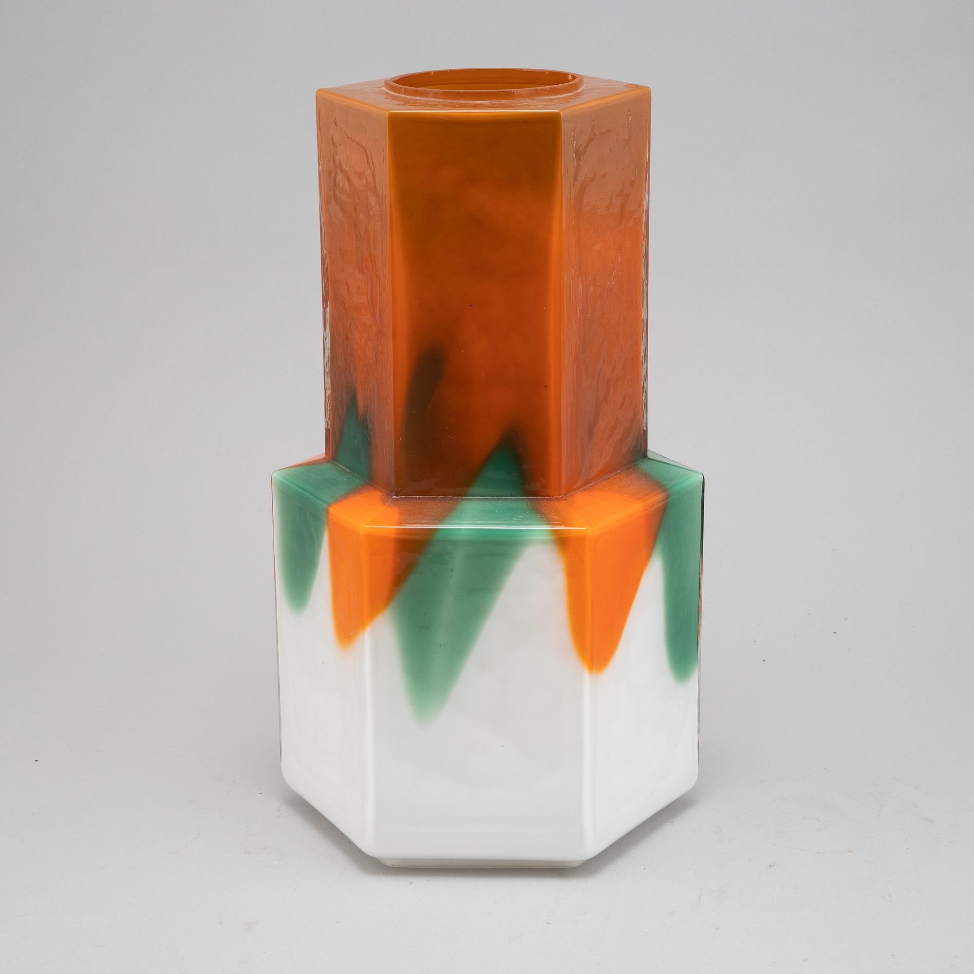 Helena Tynell, a glass lamp shade from Flygfors, second half of the 20th century.