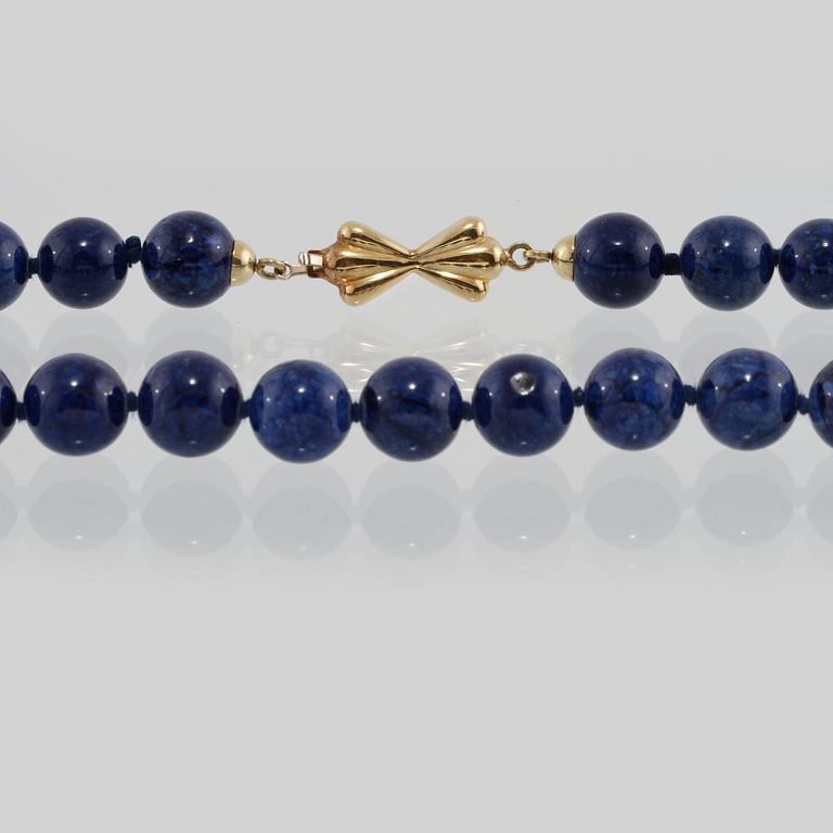 COLLIER, lapis lazuli kulor med lås i 18K guld från Arezzo, Italien.