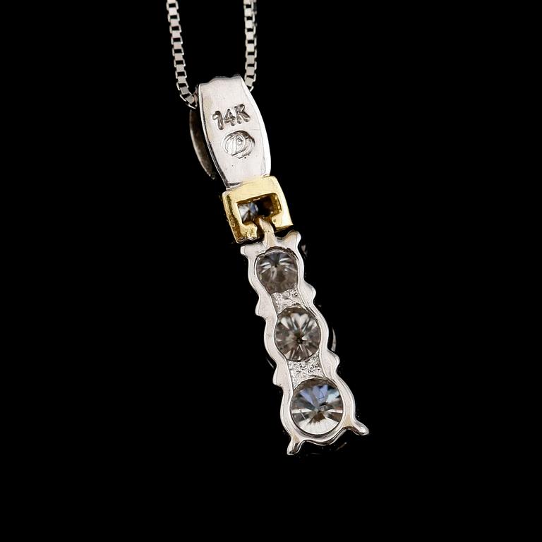 HÄNGE, 14 k guld, briljantslipade diamanter tot ca 0.75 ct.