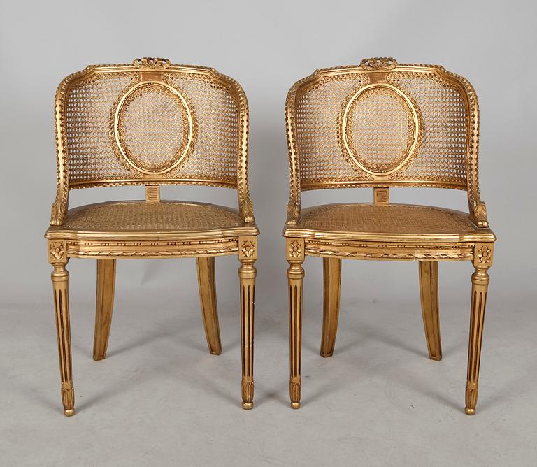 KARMSTOLAR, 1 par, Louis XVI stil, 1900-talets mitt.