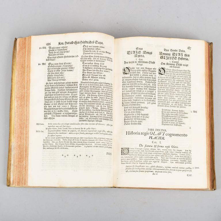 Heimskringla (PMM). Provenance: Luxdorph, Münter (2 vol).