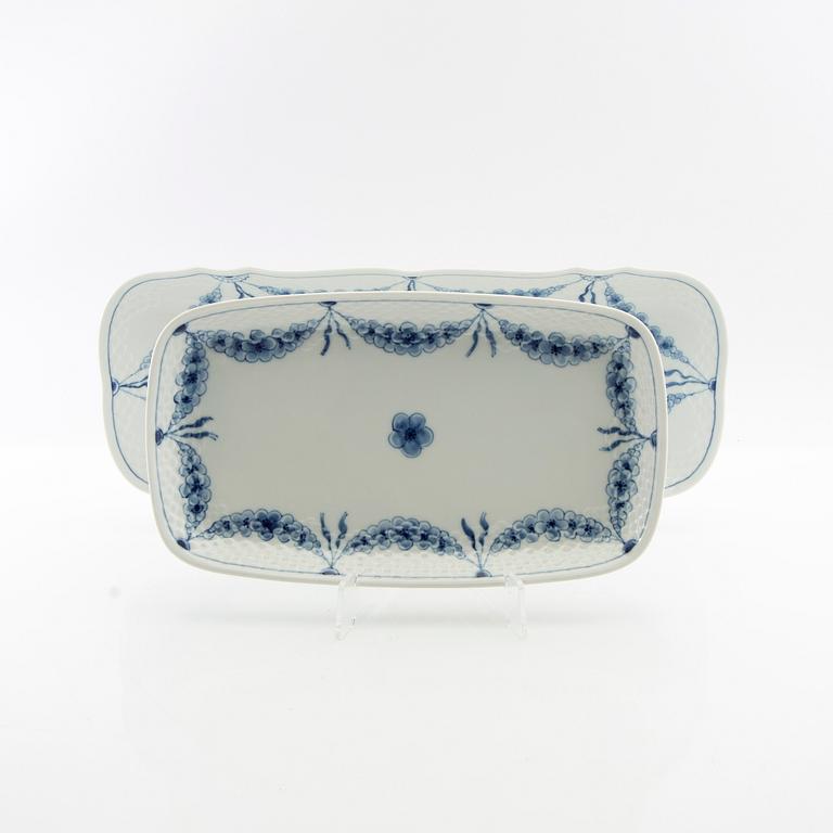 Harriet Bing, Service 138 pcs "Empire" porcelain, Bing & Grøndahl Denmark.