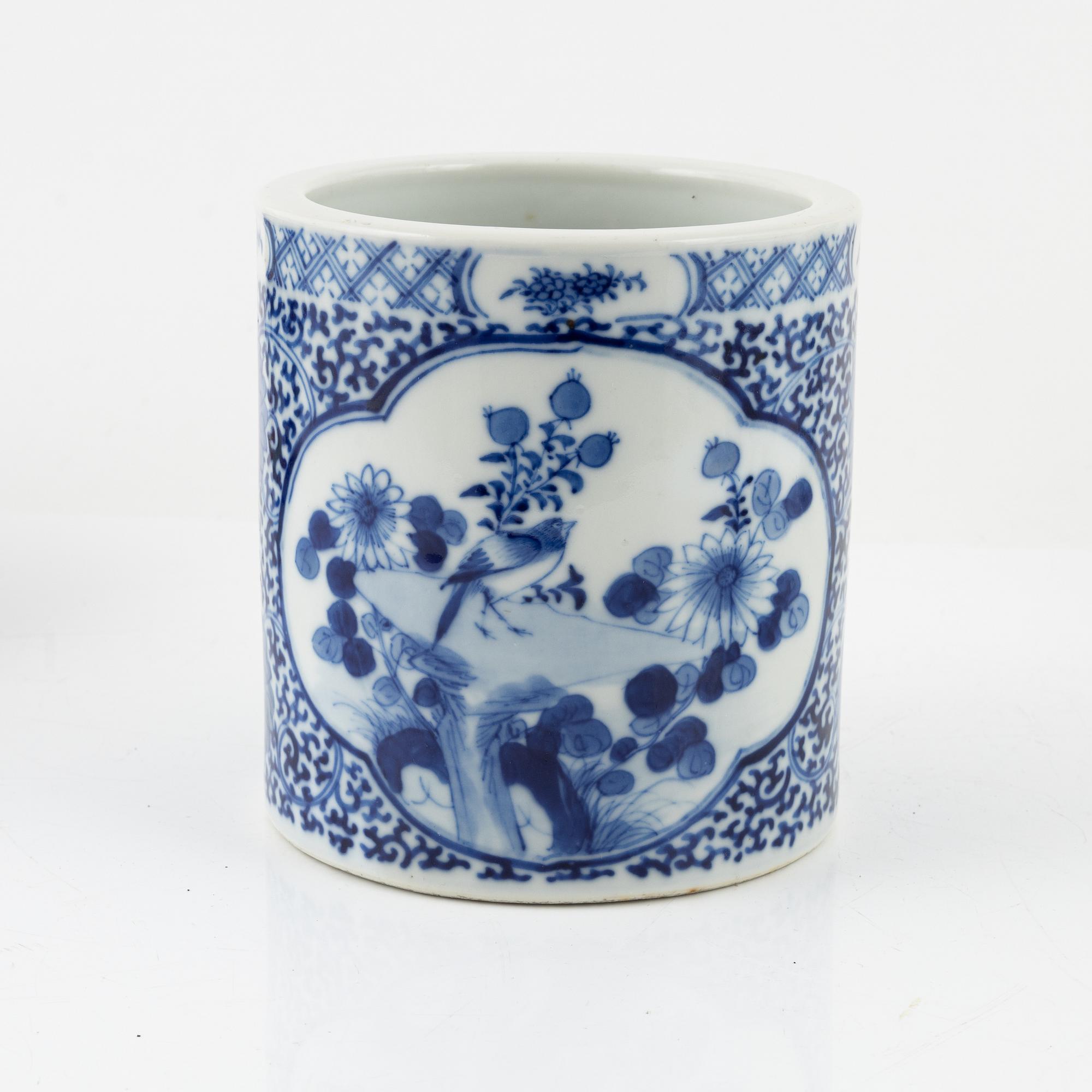 Four porcelain pieces, China, Qing dynasty, 18th-19th century.