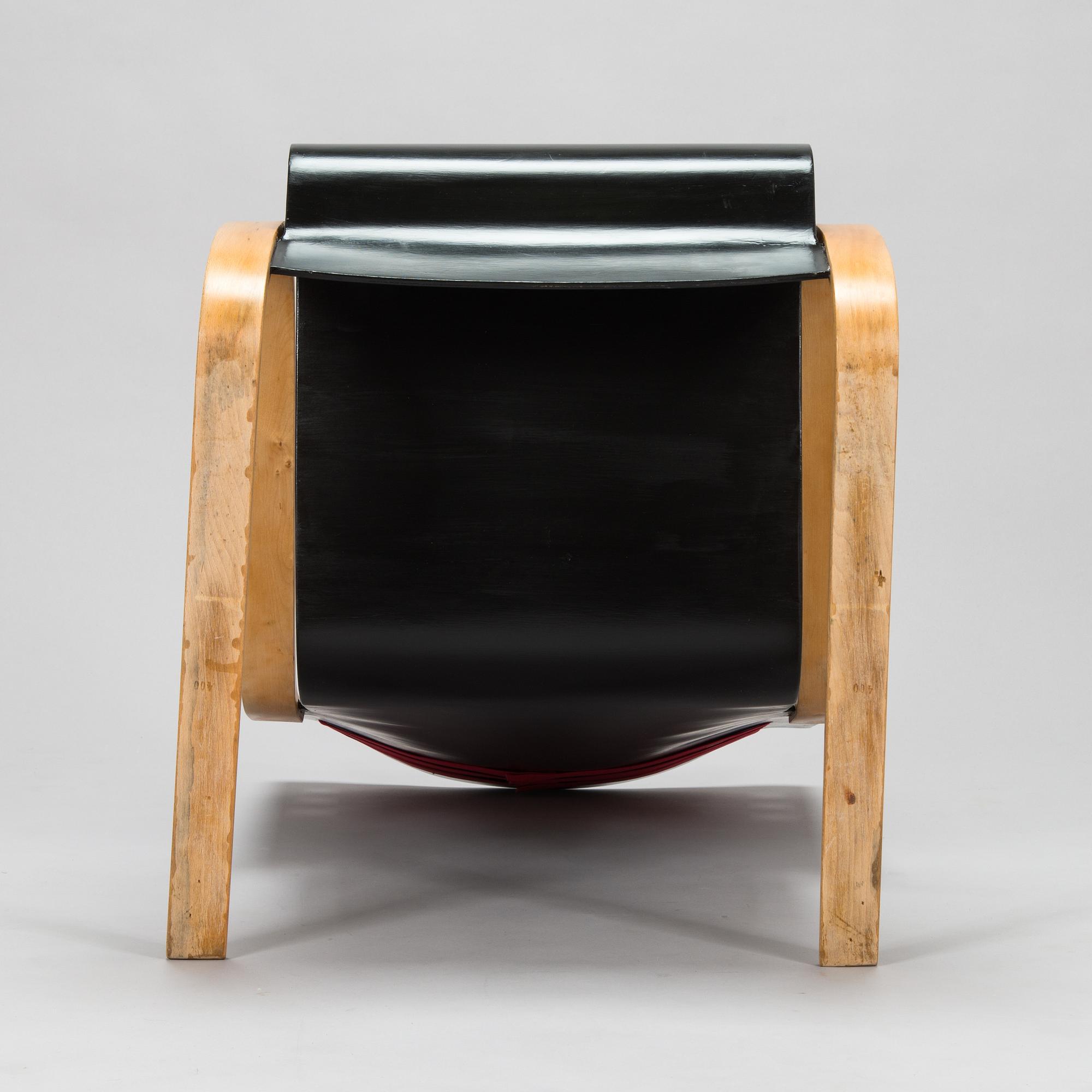 Alvar Aalto, nojatuoli, "High back chair ", O.Y. Huonekalu-ja Rakennustyötehdas A.B. 1930-luvun alku.