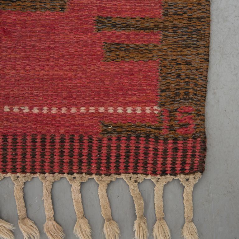 MATTA, rölakan, "Örbyhus", Ingegerd Silow, signerad IS, 1900-talets andra hälft, 204 x 136 cm.