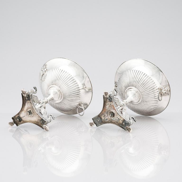 A pair of Swedish early 19th Century silver suger bowls with lids, marks of Johan Fredrik Björnstedt, Stockholm 1815.