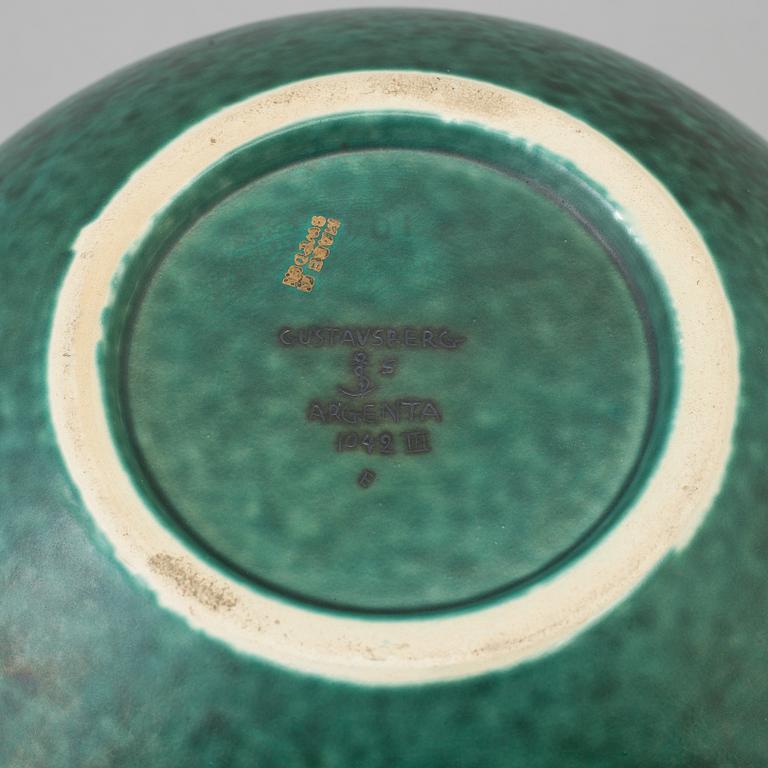 WILHELM KÅGE, an 'Argenta' stoneware vase from Gustavsberg, 1949.