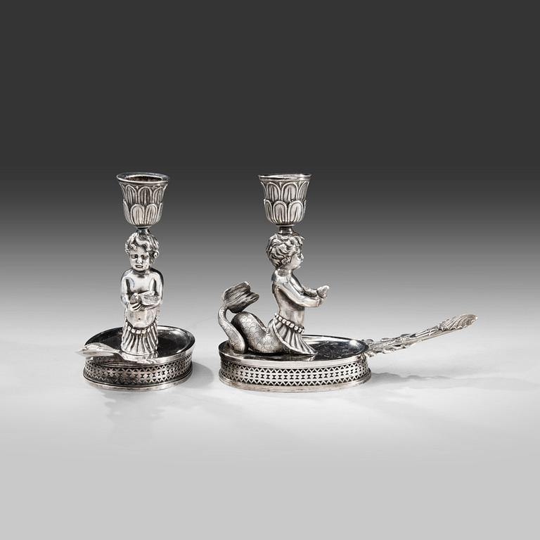 A PAIR OF RUSSIAN CANDLESTICKS. ПАРА РУССКИХ ПОДСВЕЧНИКОВ.