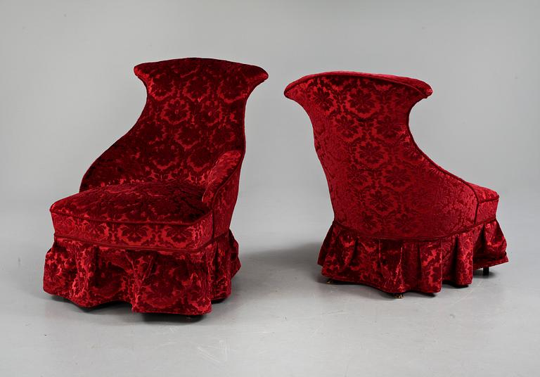 EMMAFÅTÖLJER, ett par, 1800-talets andra hälft.