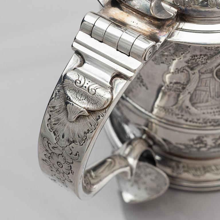 Humphrey Payne, dryckeskanna, silver, London 1748.