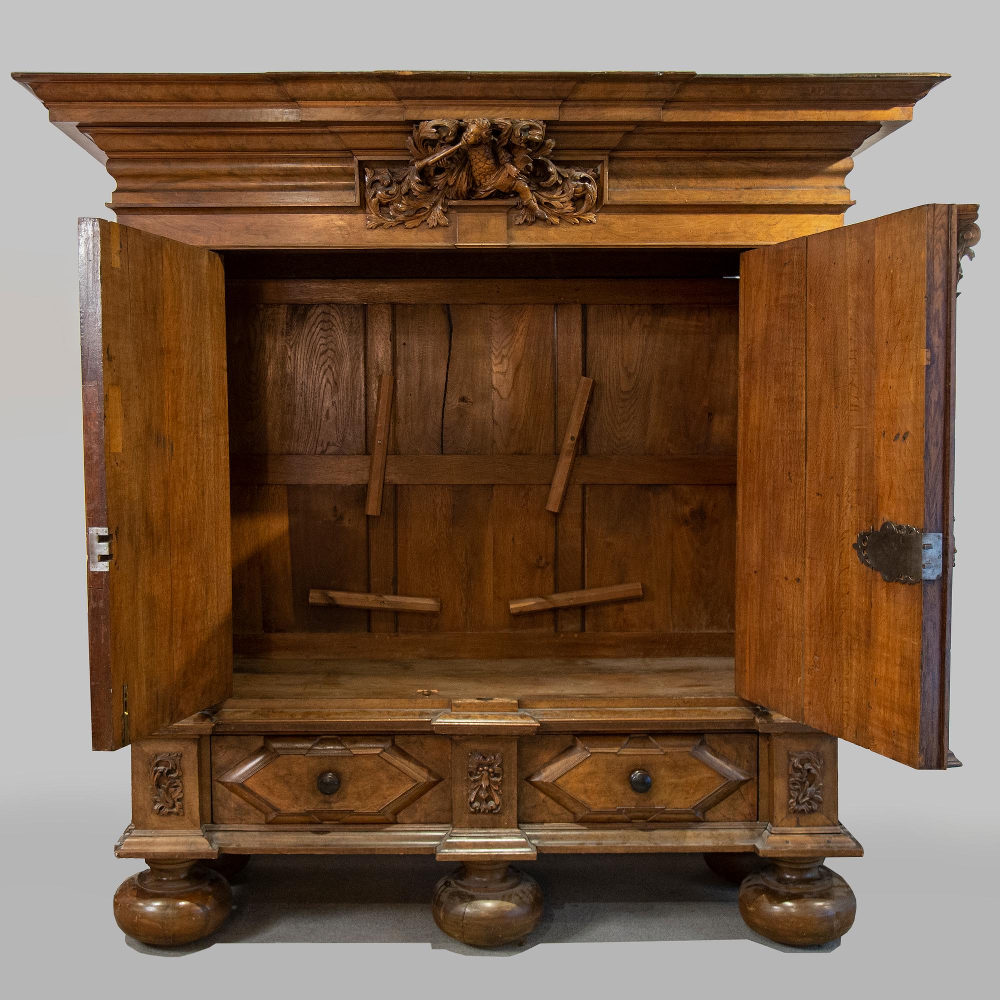 An early 18th Century baroque cabinet.