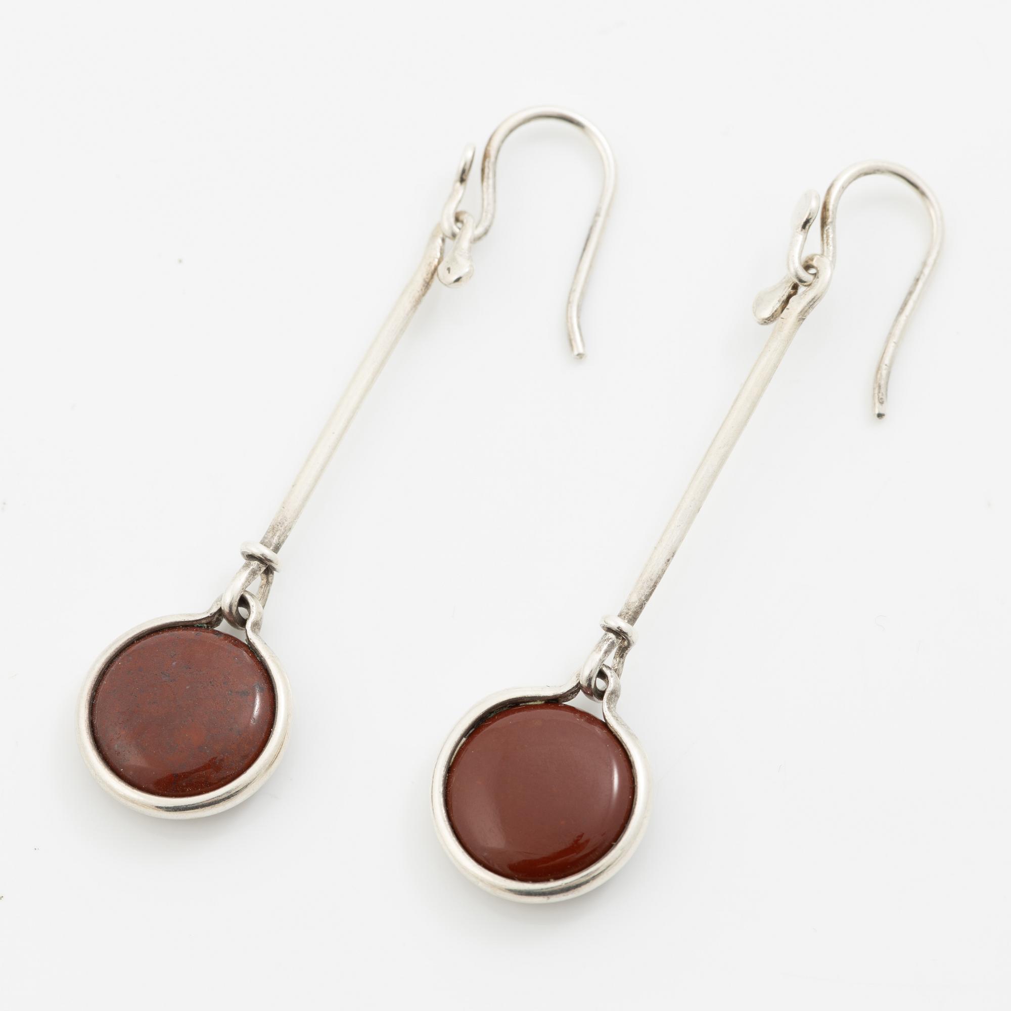 A pair of silver earrings with jasper, likely Torun Bülow-Hübe.