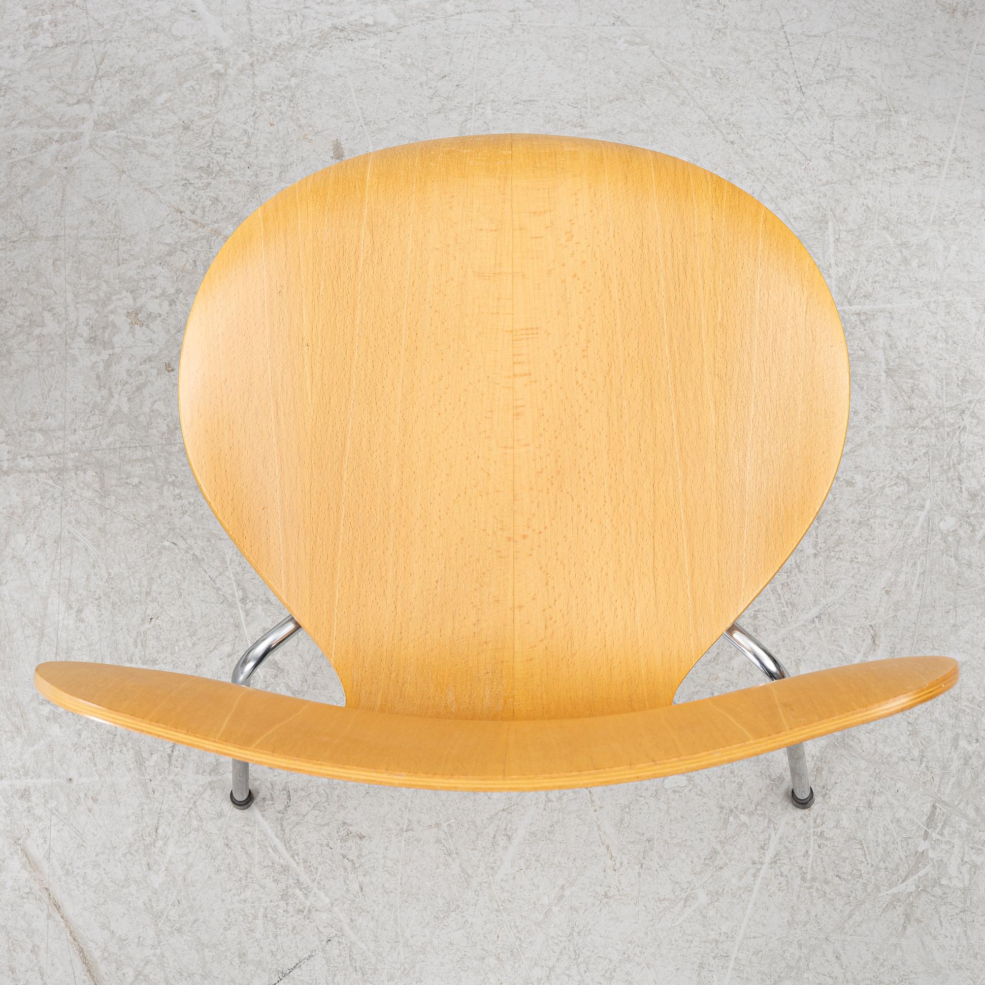 Arne Jacobsen, stolar, 4 st, "Sjuan", Fritz Hansen, Danmark, 1979.