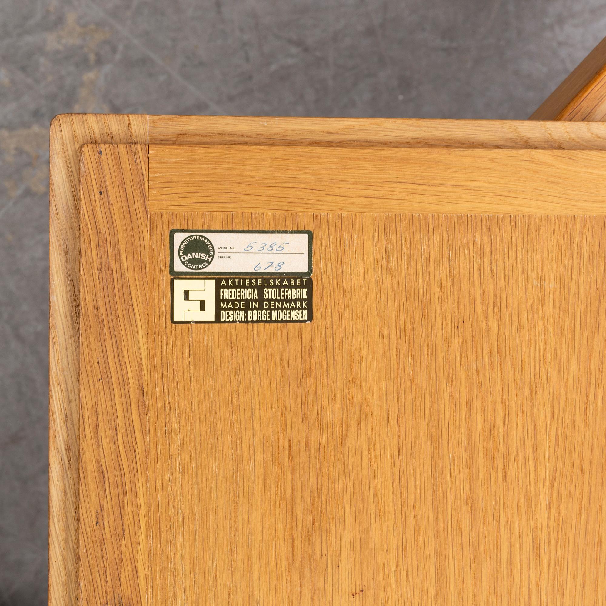 BØRGE MOGENSEN, sofa table, model 5385, Fredericia Stolefabrik, Denmark, second half of the 20th century.