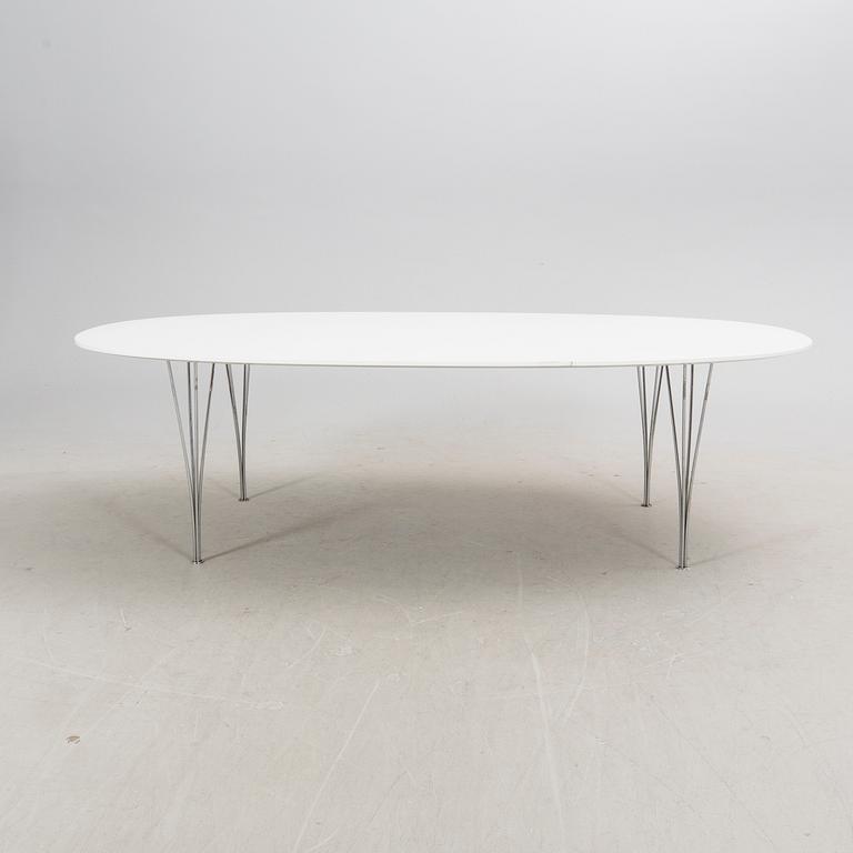 Piet Hein & Bruno Mathsson, a 'superelips' dining table.